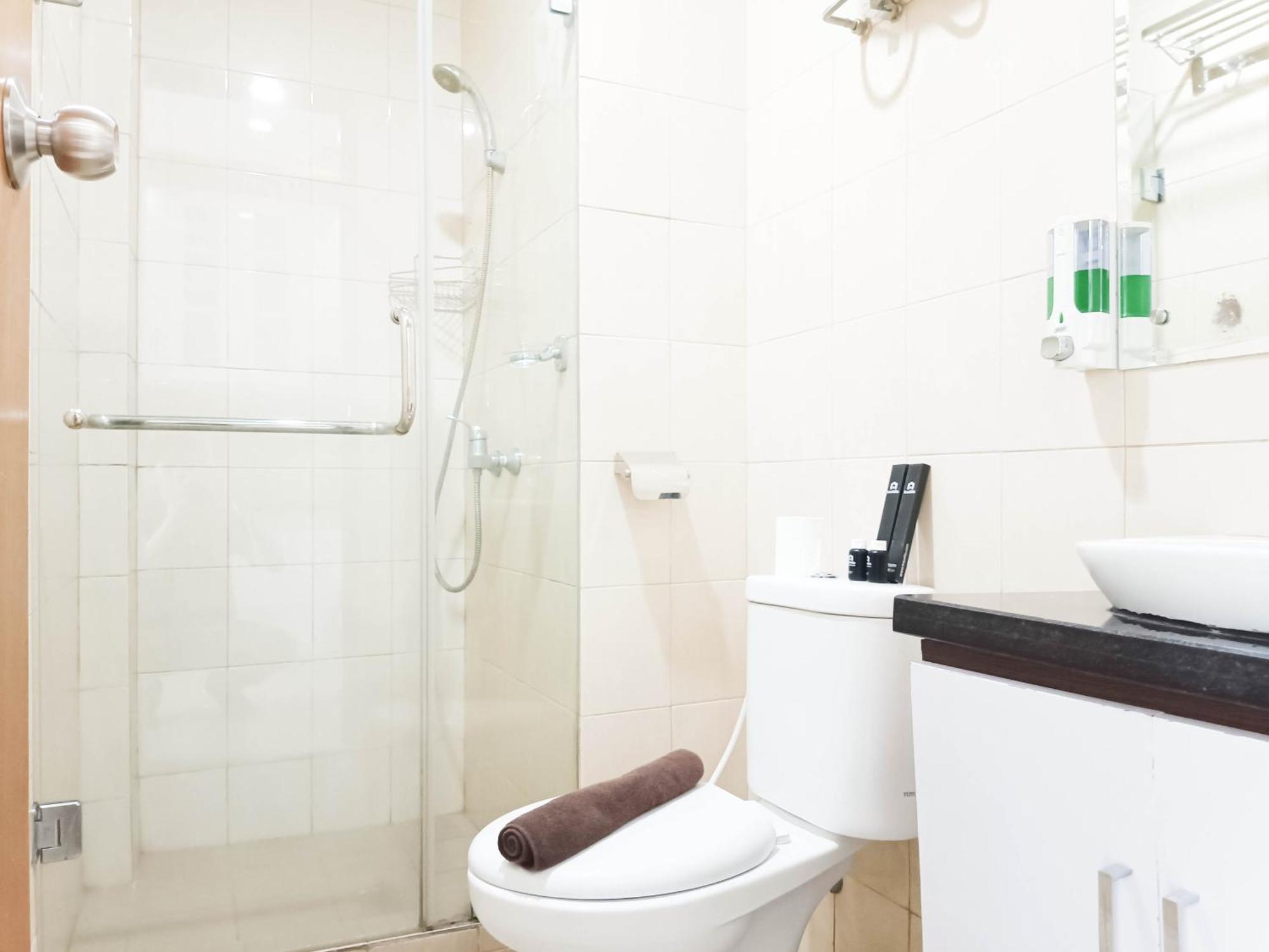 Comfort 1Br At Vida View Makassar Apartment By Travelio Pampang Exterior foto